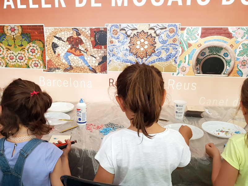 Come and make a mosaic by Llus Domnech i Montaner