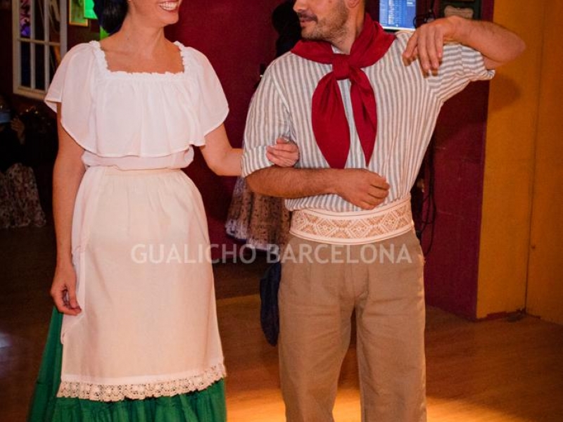 Danzas y Música Folclórica Argentina  (21)